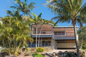 The Palm House by Discover Stradbroke